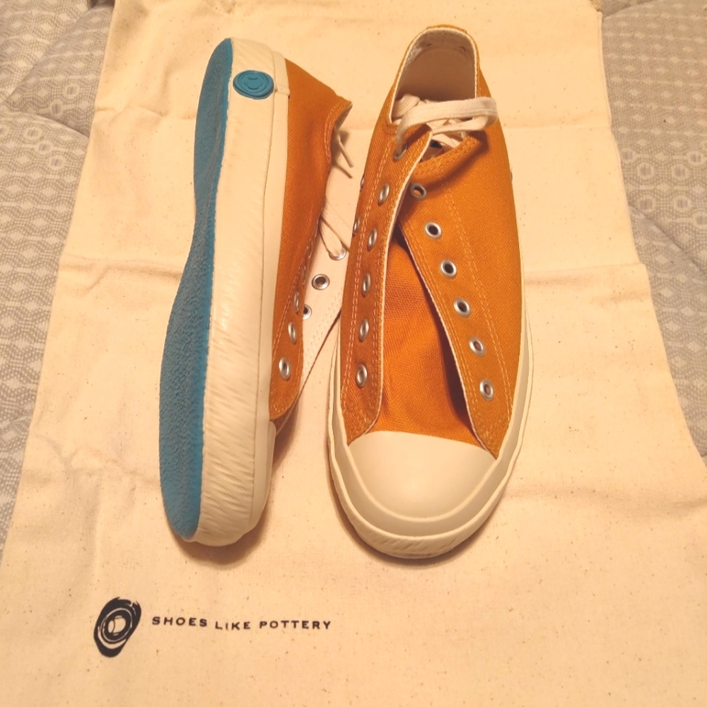 Shoes like pottery, Mustard Yellow, size 5.5 women's. Mint condition.